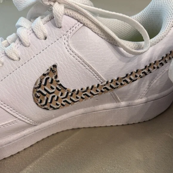 Nike White Sneakers with Patterned Swoosh - Picture 3 of 5
